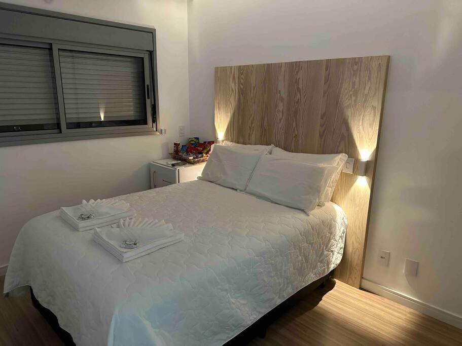 Apto 63m2 - Hidro - 2 Dorm - 2wc - Ar - 100m Metro Apartamento