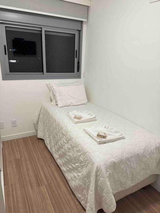 Apartamento Apto 63m2 - Hidro - 2 Dorm - 2wc - Ar - 100m Metro